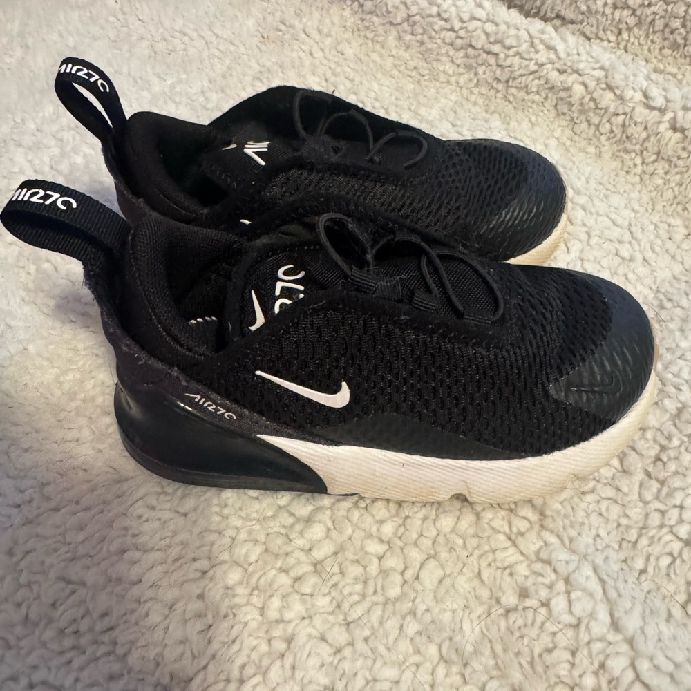 Nike Air Max 270 Black White Toddler  Sneakers Lace Up Shoes DD1646-002 SIZE 9C - Picture 2 of 5